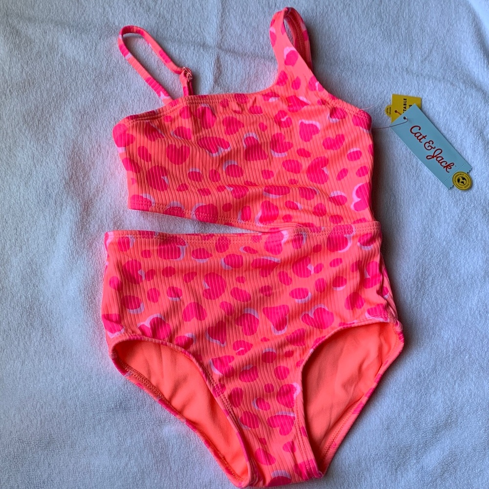 Cat and Jack swimsuit size S 6/7 one piece